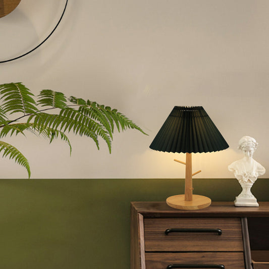 Pleated Vintage Nordic Table Lamp